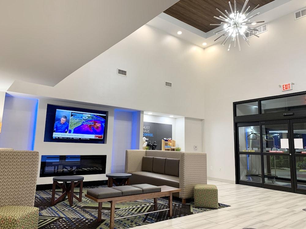 Holiday Inn Express & Suites Longview North By Ihg Exterior foto